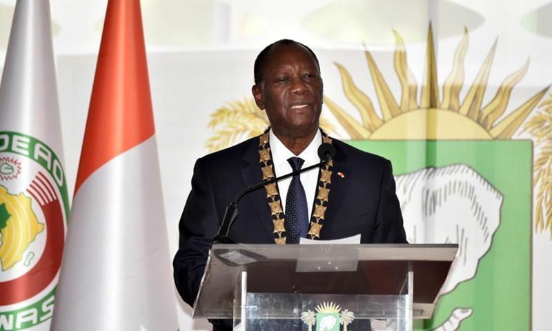 Côte d'Ivoire : Le président Alassane Ouattara a officiellement inauguré lundi son troisième mandat à la tête de la Côte d'Ivoire au palais présidentiel d'Abidjan