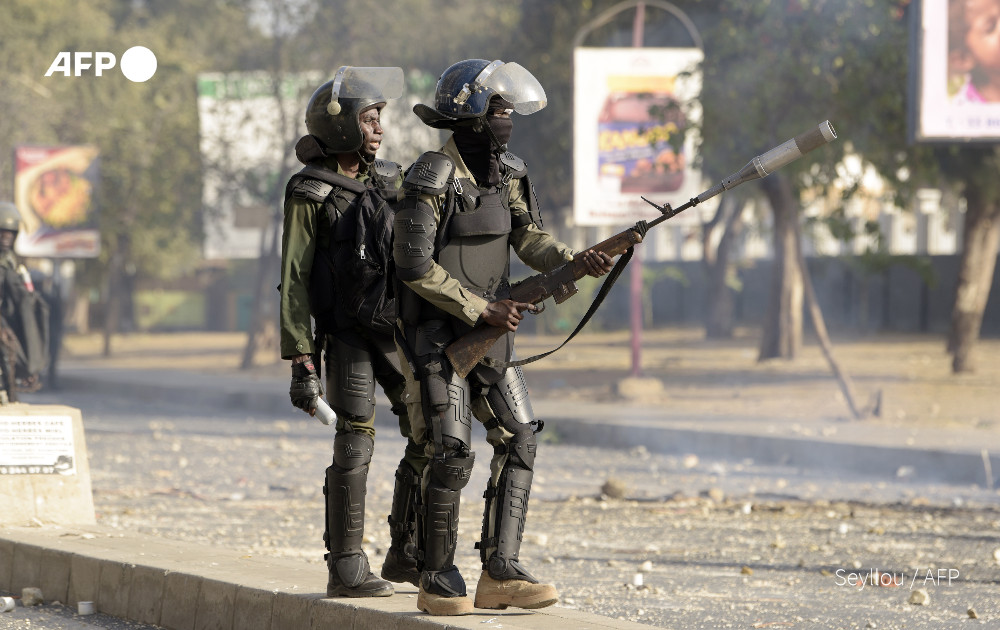 Senegalese police have clashed with supporters of opposition leader Ousmane Sonko, leaving one person dead, police say - the first death in protests sparked by Sonko's arrest.   Police lead an operation in Dakar to clear out university students protesting in support of Sonko