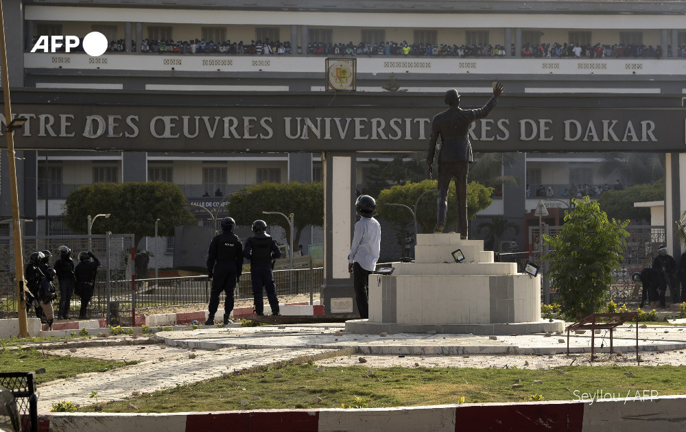 Senegalese police have clashed with supporters of opposition leader Ousmane Sonko, leaving one person dead, police say - the first death in protests sparked by Sonko's arrest.   Police lead an operation in Dakar to clear out university students protesting in support of Sonko