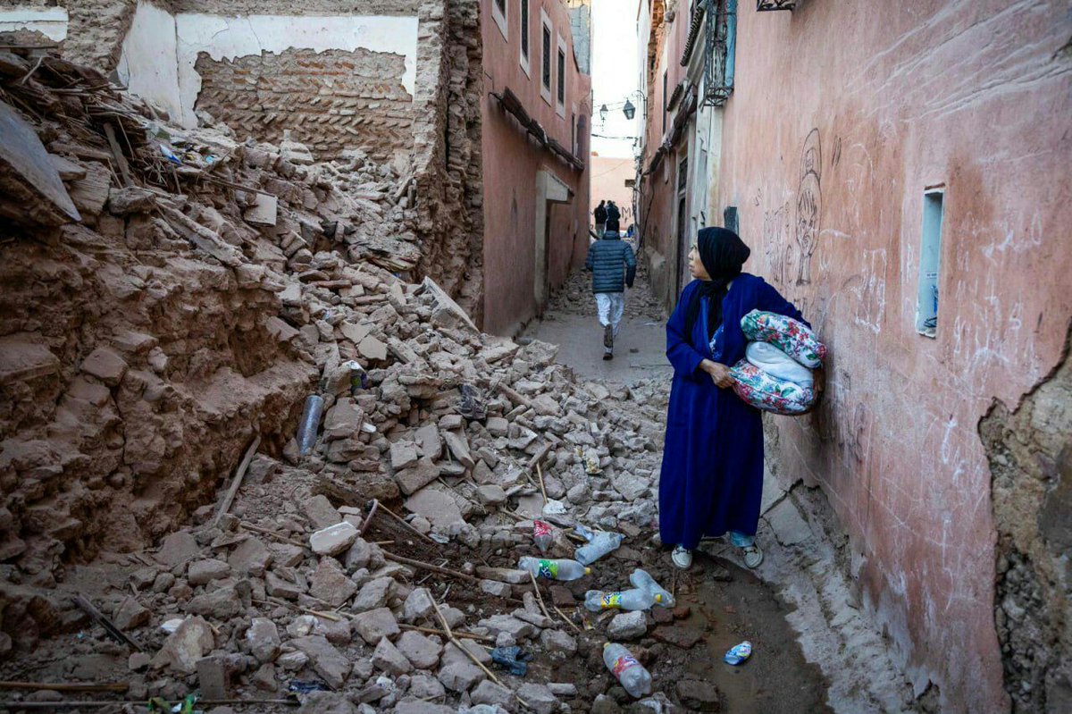Effects of the earthquake that struck Morocco700  Killed 1500  Inured Morocco  