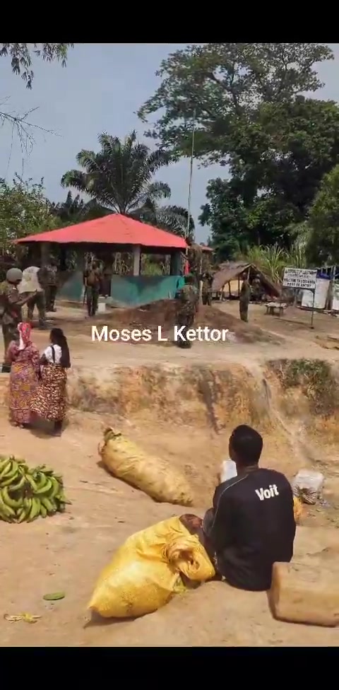 Liberia: Guinean troops allegedly crossed the border on the disputed Guinea-Liberia border & occupied a border post in Sorlumba. Locals who tried to confront the soldiers were shot at, injuring three people. A similar episode happened yesterday, but the soldiers withdrew.