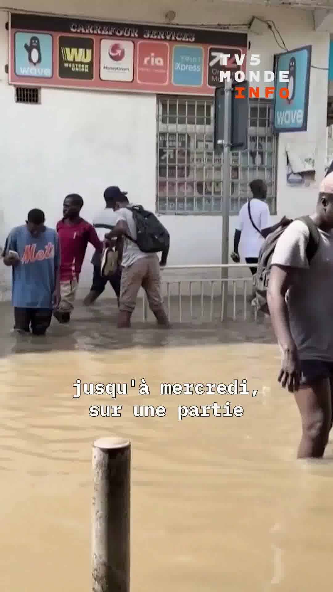 Senegal hit by torrential rains. Dakar affected, floods cause chaos in several districts of the capital.